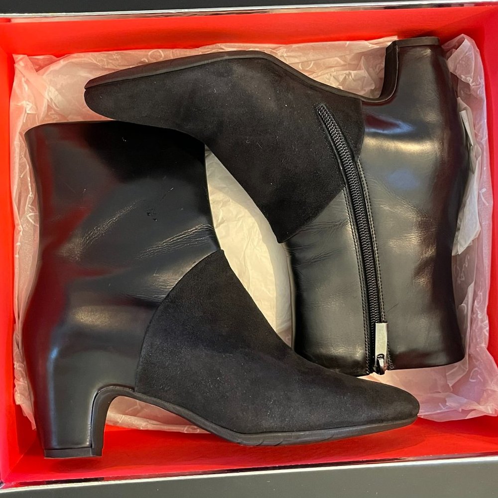 NEVER WORN - Pas de Rouge Leather and Suede Women's Black Shoes size 37